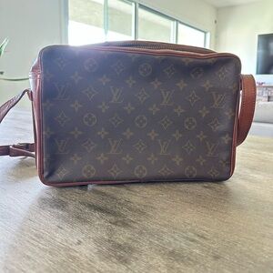 Vintage Louis Vuitton Monogram Sac Bandoulière